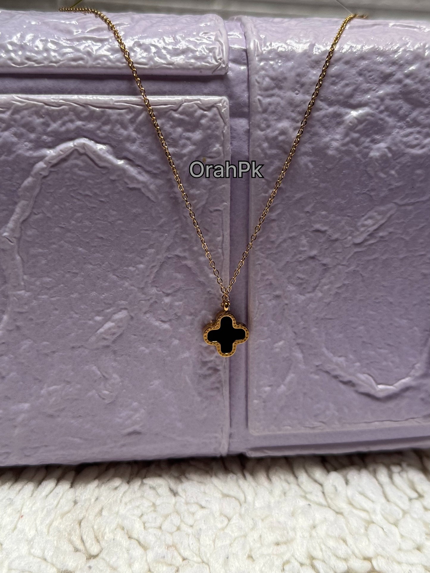 Four Leaf Clover Pendant 2 in 1