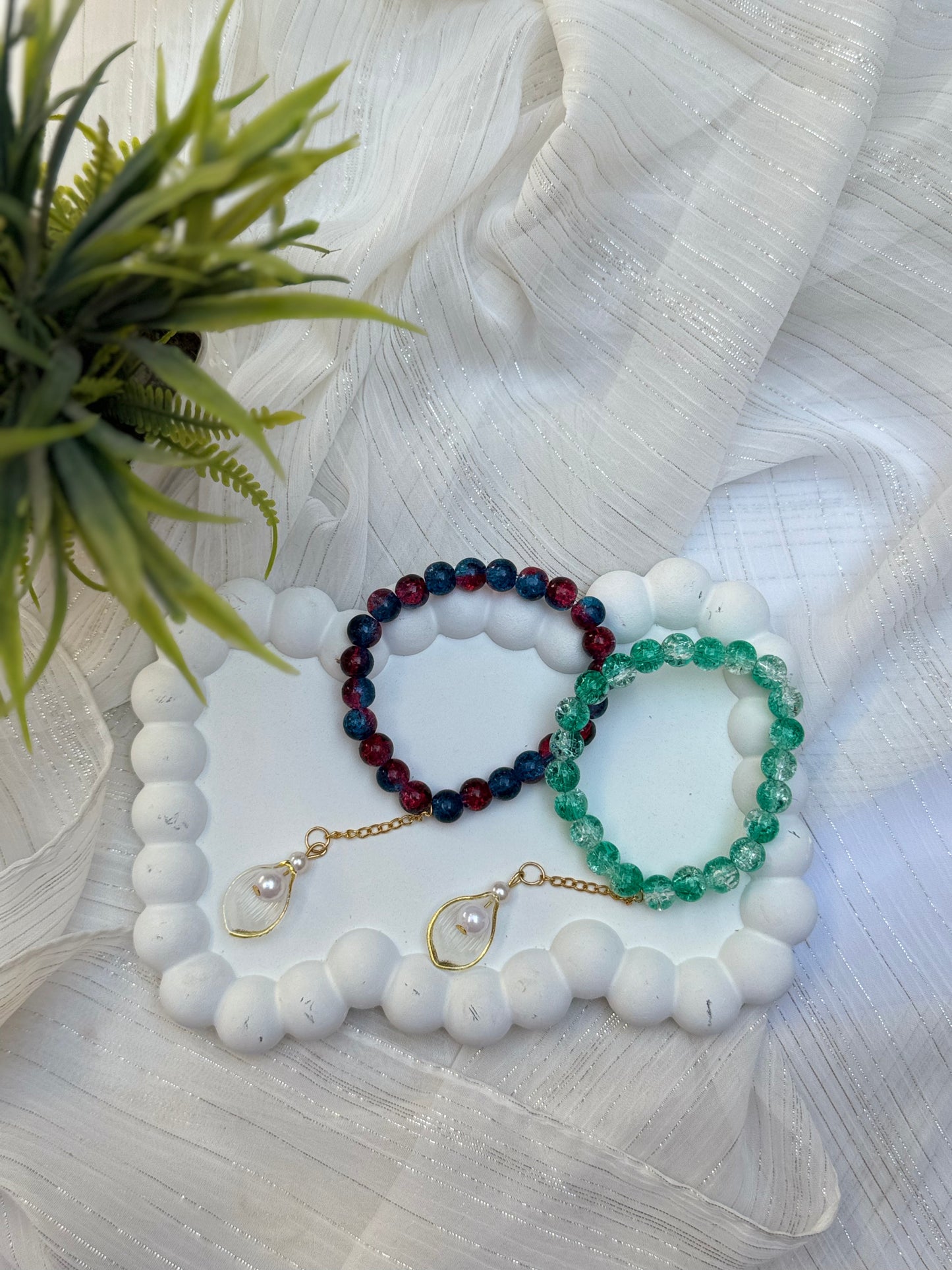 Besties Pair hand charm