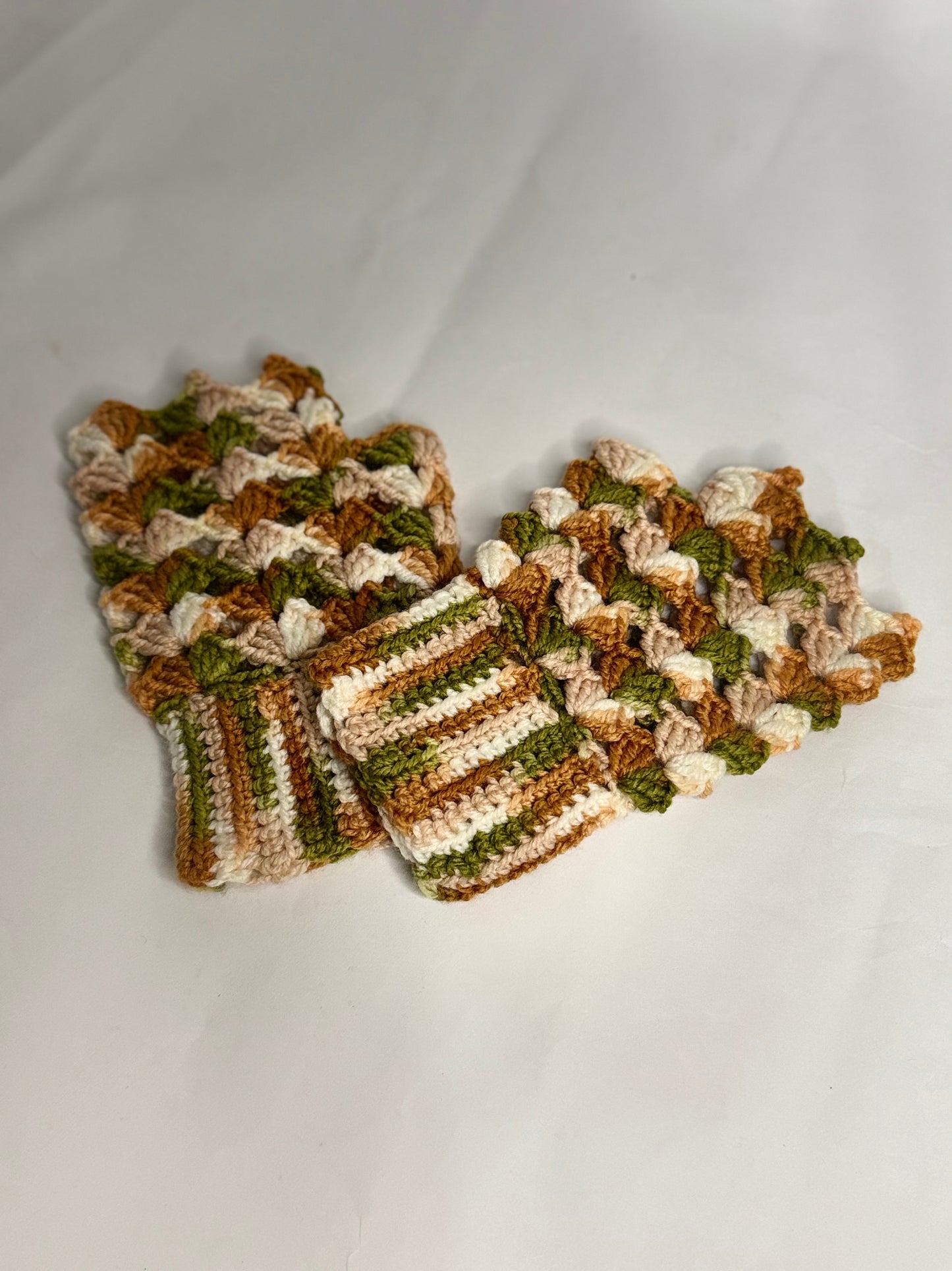 Multi shade crochet gloves - Handmade
