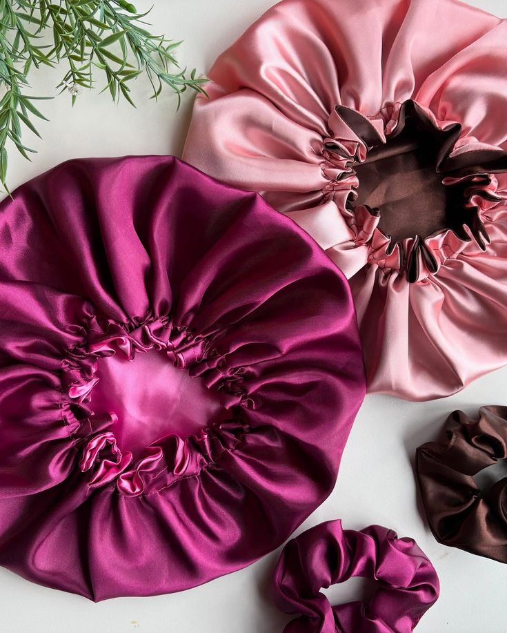 Pair of 2 silk Bonnet with scrunchies - Handmade