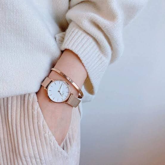 Wrist watch for girls