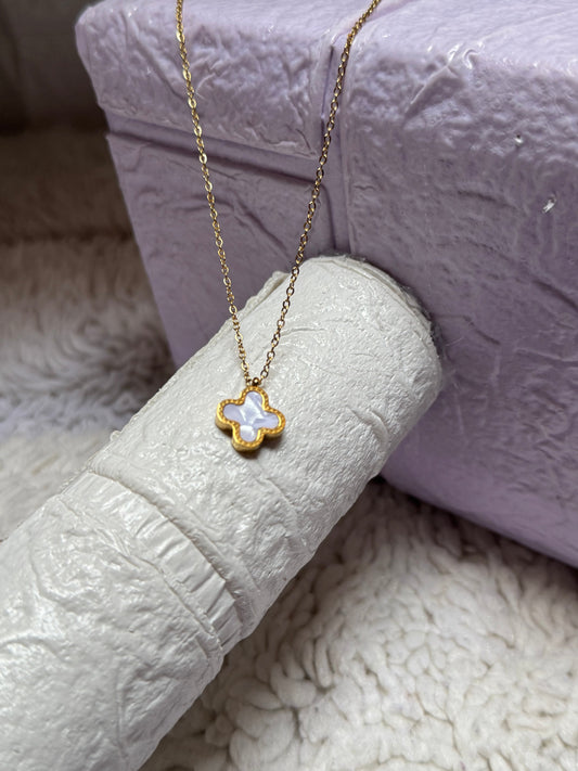 Four Leaf Clover Pendant 2 in 1